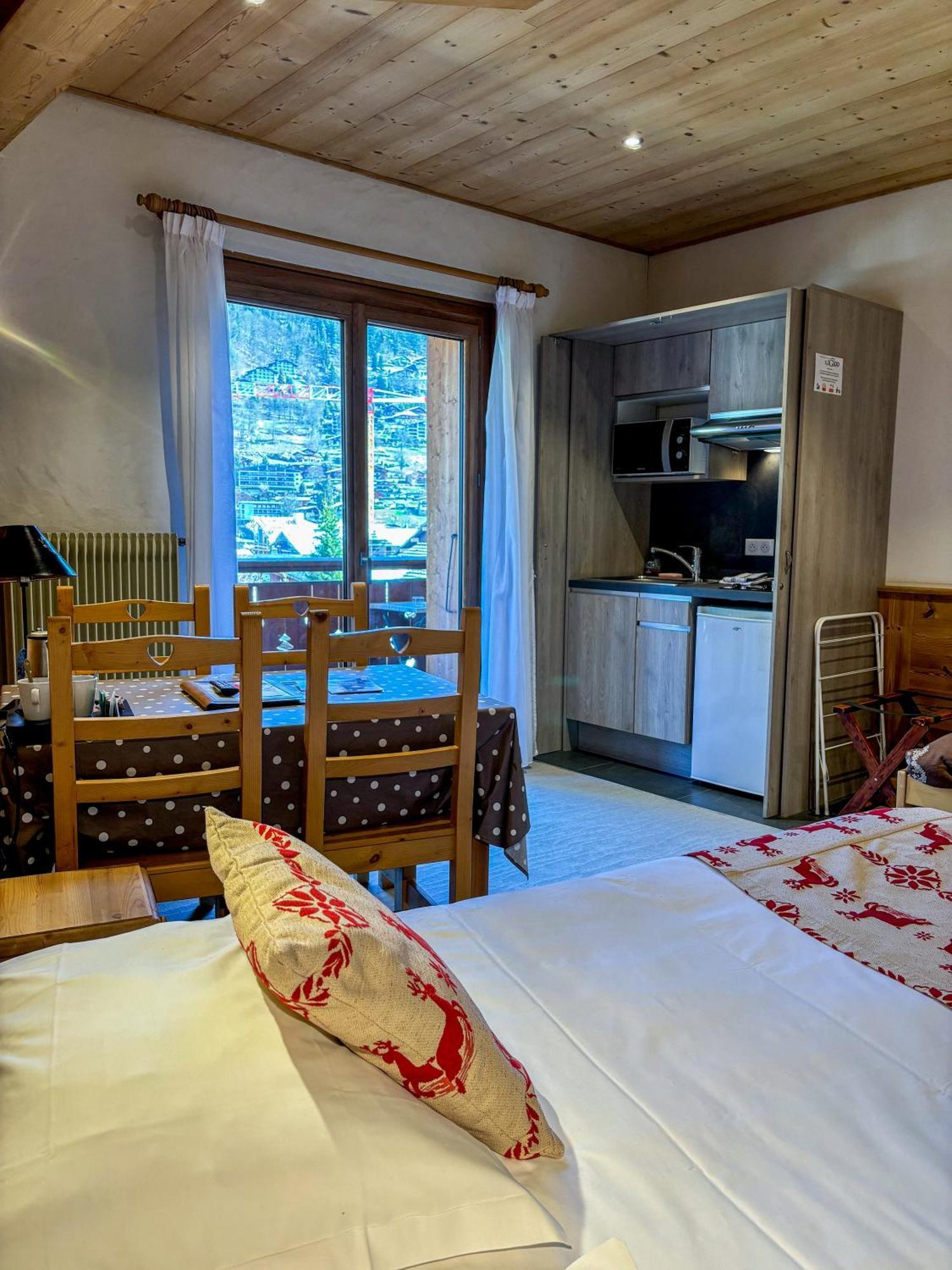 Igloo 3* Morzine